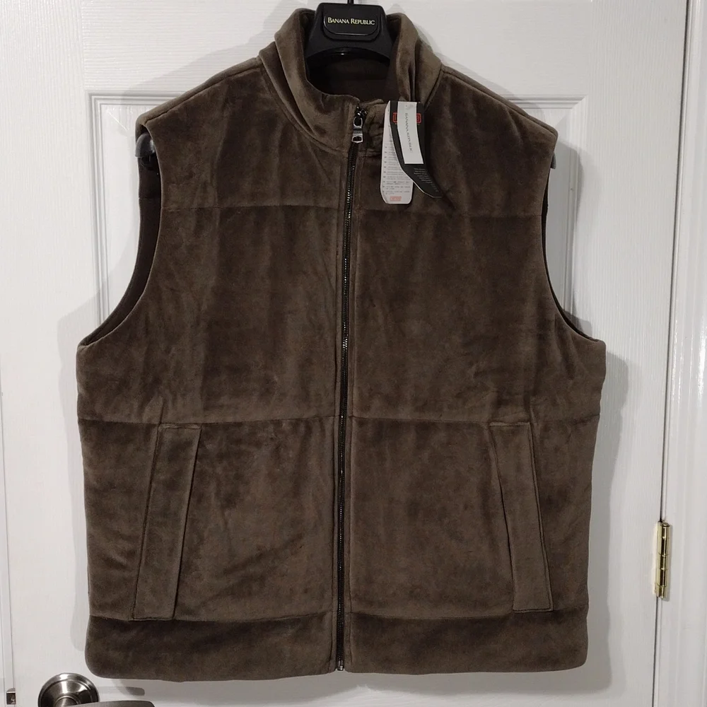 Banana Republic Velluto Thermore Ecodown Puffer Vest